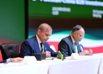 Pakistan, China Advance Ties with CPEC 2.0 Deals