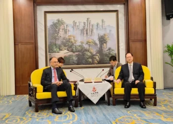 Ahsan Iqbal Meets Hunan Governor on CPEC
