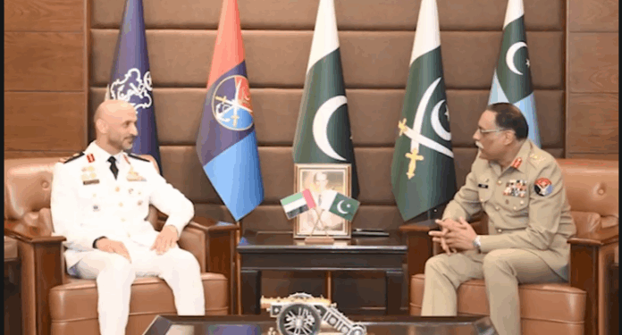UAE Naval Chief Honoured in Pakistan Visit