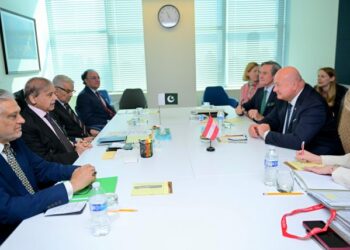 Shehbaz Sharif Meets Austrian Chancellor for Cooperation