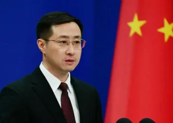 China backs Pakistan-Afghanistan ceasefire, urges restraint