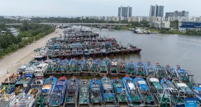 Hainan Activates Level IV Emergency as Typhoon Fengshen Nears