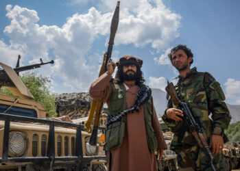 Pakistan-Afghanistan Border Clashes Escalate Amid Airstrikes