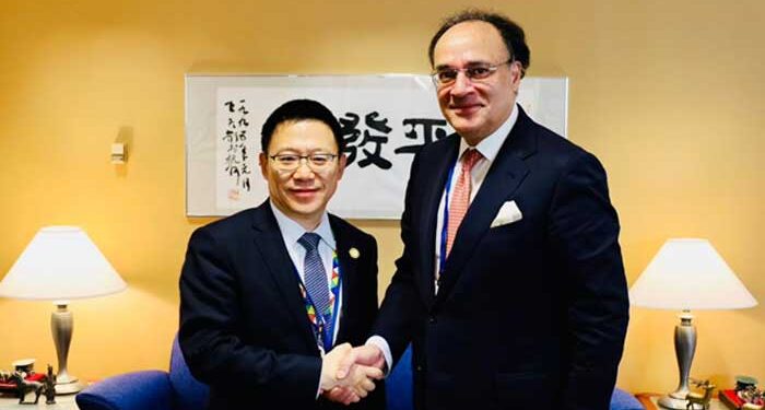 Aurangzeb Seeks China’s Support for BRICS NDB Membership