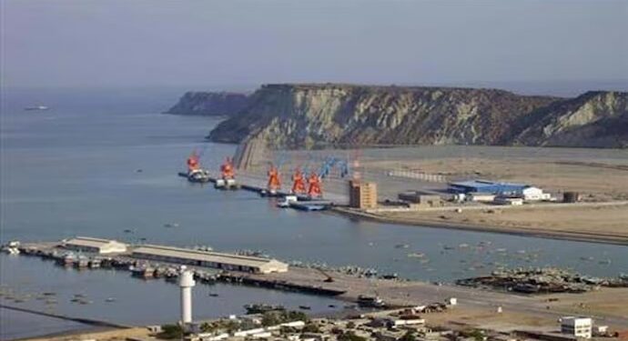 Gwadar Deputy Commissioner Reviews Water Supply Operations