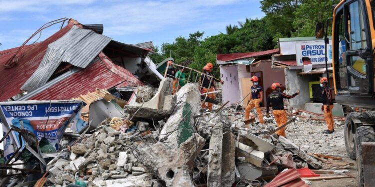 Pakistan Condoles Quake Victims in Indonesia, Philippines