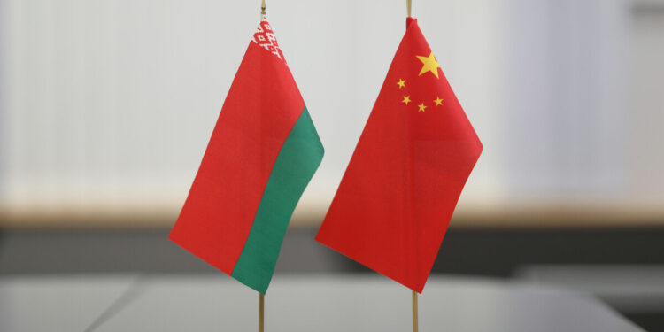 Belarus, China Advance Textile Trade Cooperation
