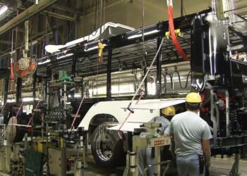 Pakistan Manufacturing Sector Grows 4.08 Percent