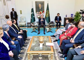 PM Orders New Industrial Policy for Investment