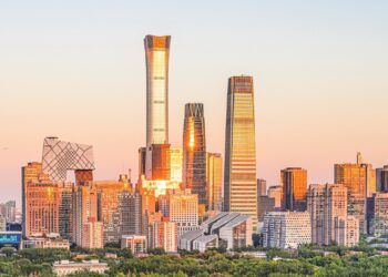 China Welcomes Global Firms, Expands Growth Opportunities