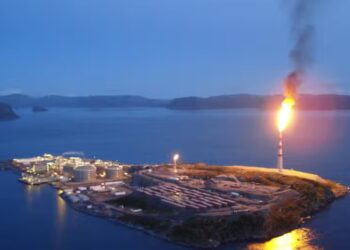 Pakistan Builds Artificial Island for Oil Drilling