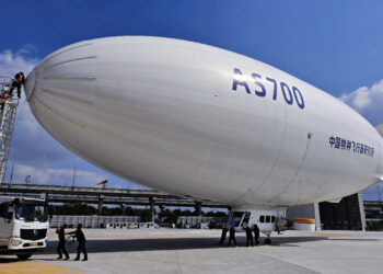China Debuts Xiangyun AS700 Low-Altitude Airship