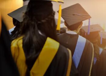 China Offers 75 Scholarships for Pakistani Students