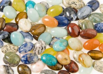 China Embraces Pakistani Colored Gemstones