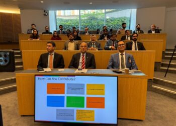 Global Pakistanis Endorse ‘URAAN’ Vision at Oxford