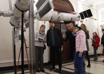China’s First Space Documentary Inspires Bulgarian Youth