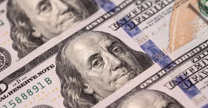 Pakistan Records $100 Million Current Account Surplus