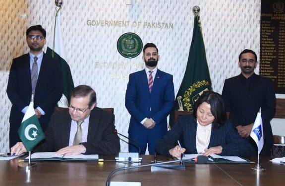 Pakistan ADB Sign Climate Resilience Projects