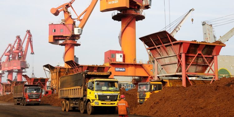 Simandou Iron Ore Shipped to China