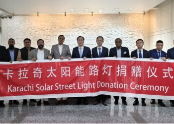 China Installs Solar Lights in Karachi