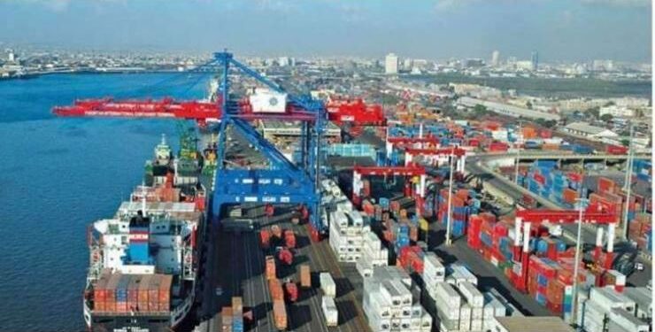China Trade Rises 3.6 Percent 2025