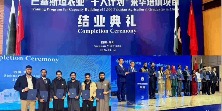 Pak Graduates Complete Advanced Training In China