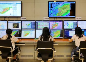 China Turns to AI for Weather Warnings