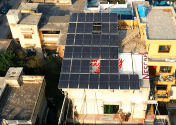 Chinese Solar Powers Homes, Farms in Pakistan
