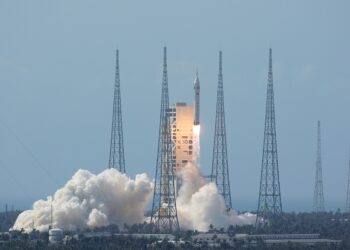 China Tests Long March-10 Rocket System