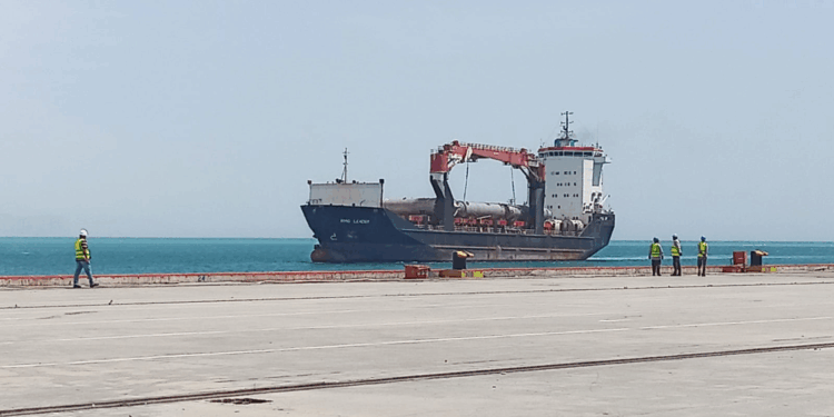 Gwadar Port Receives HMO Leader Cargo Vessel