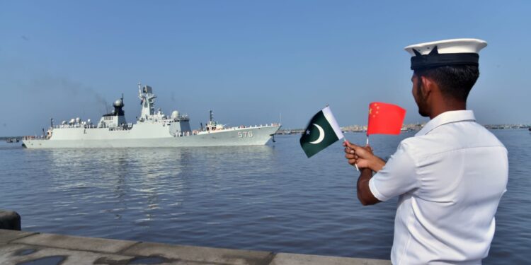 Pakistan Navy Hosts Chinese Warship Exercise