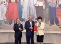 Zardari Pays Tribute to Mao Zedong in China