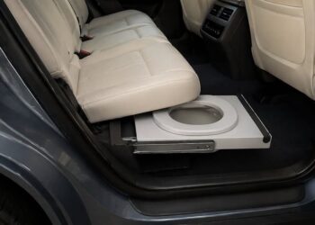 China Patents Hidden Car Seat Toilet