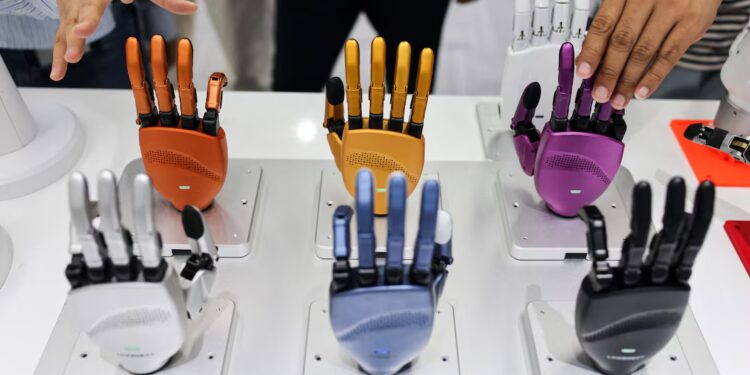 China’s Linkerbot Targets $6B Valuation