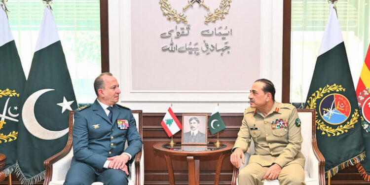 Pakistan, Lebanon to expand military ties