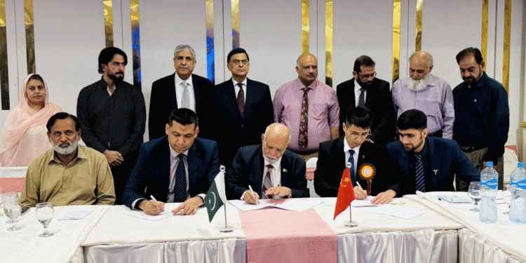 China, Pakistan Sign Healthcare MoU