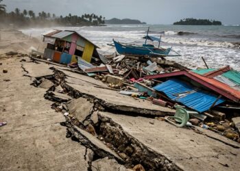 7.8 Magnitude Earthquake Hits Philippines