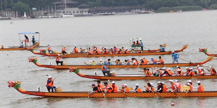 China’s Dragon Boat Fest Held in Pakistan