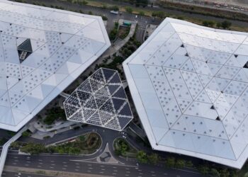 China to build interconnected AI grid