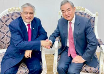Dar, Wang Yi Review Pakistan-China Ties