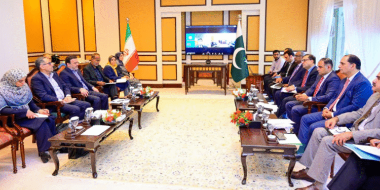 Pakistan, Iran Boost Railway Cooperation