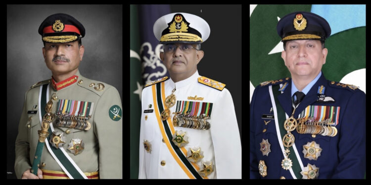 Services Chiefs Reaffirm Resolve to Defend Pakistan