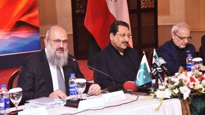Iran Seeks Stronger Trade with Pakista