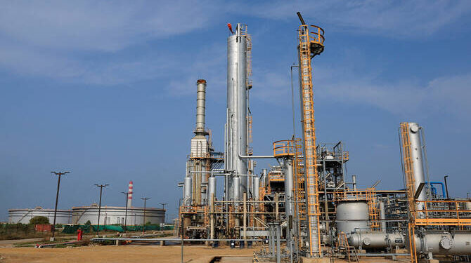 Pakistan Refiners Seek $5bn Foreign Funding