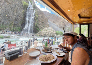 Chinese Vlogger Showcases Pakistan to Millions