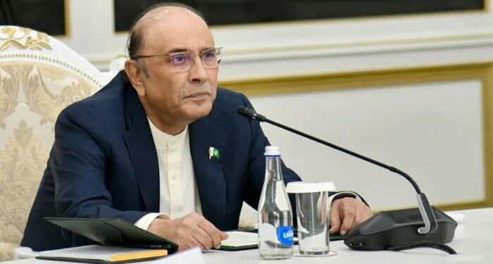 Zardari Approves 355 Civil Awards