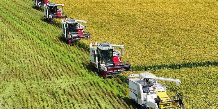 Pakistan Gets 258 Chinese Farm Machines