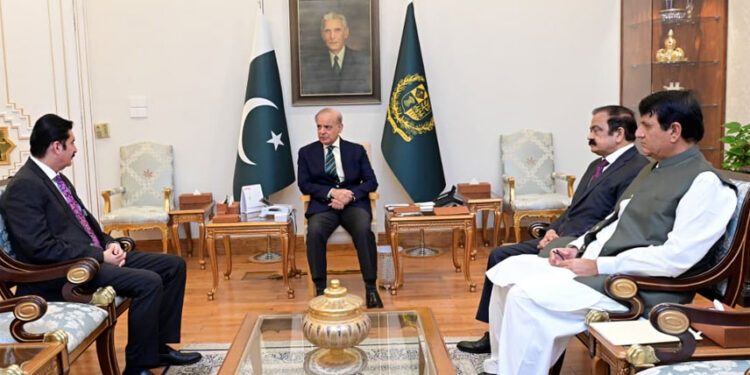 PM Shehbaz Pledges Support for KP Development