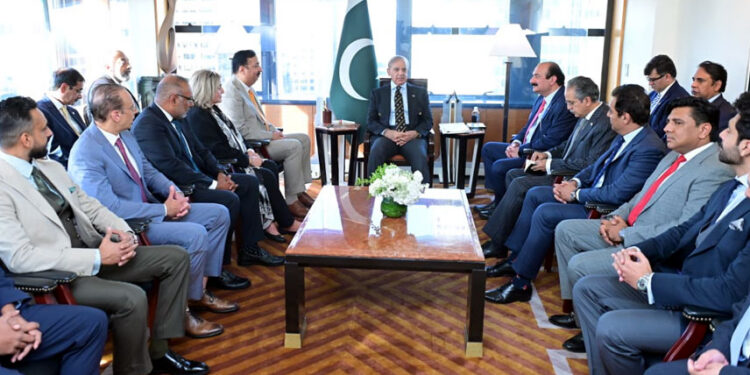 PM Invites US-Based Pakistanis to Invest in Pakistan