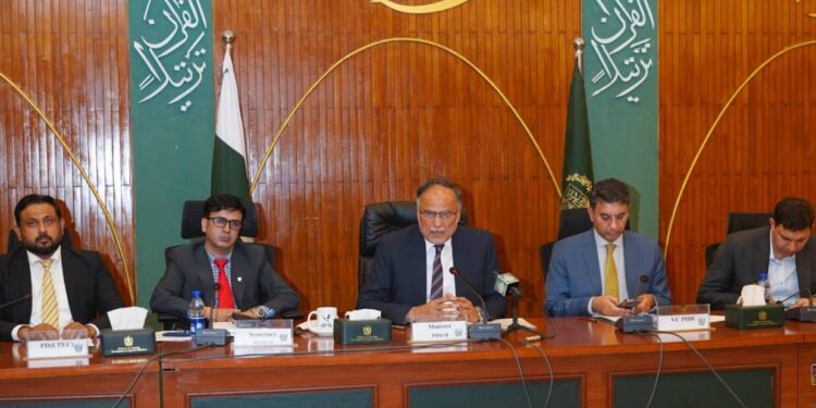 Ahsan Urges Private Sector to Drive CPEC 2.0